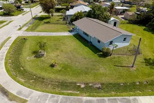 4631 New Haven Dr, Fort Myers, FL 33908 - Photo 7