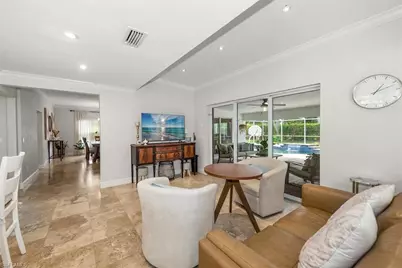 991 Aqua Ln, Fort Myers, FL 33919 - Photo 9