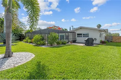 4116 Country Club Blvd, Cape Coral, FL 33904 - Photo 27