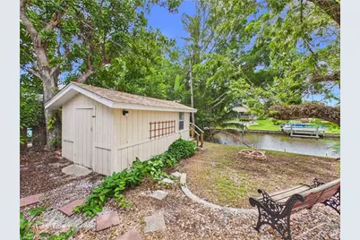 794 Hydrangea Dr, North Fort Myers, FL 33903 - Photo 25