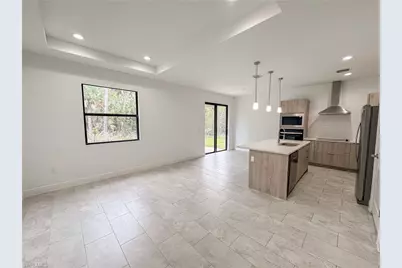 5028 W Tradewinds Cir, Labelle, FL 33935 - Photo 5