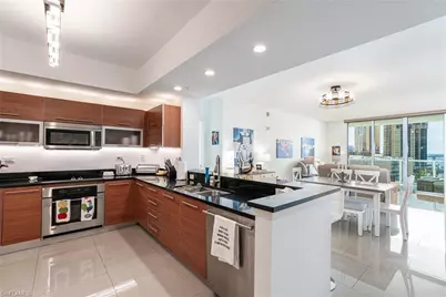 3000 Oasis Grand Blvd #801, Fort Myers, FL 33916 - Photo 5