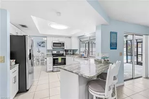 3122 SE 22nd Pl, Cape Coral, FL 33904 - Photo 5