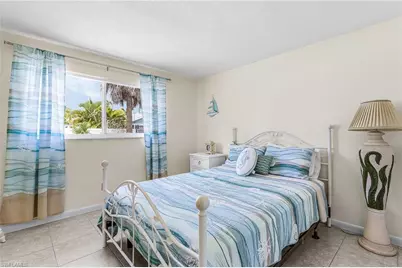 3122 SE 22nd Pl, Cape Coral, FL 33904 - Photo 13