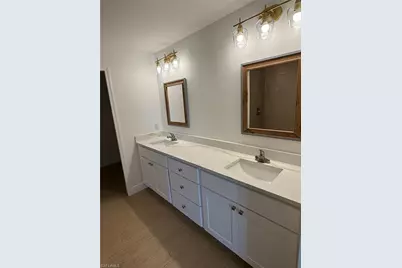 2378 Highland Ave, Fort Myers, FL 33916 - Photo 9