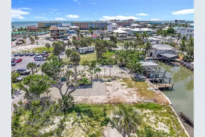 1339 Santos Rd, Fort Myers Beach, FL 33931 - Photo 21