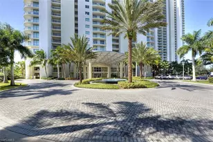 3000 Oasis Grand Blvd, Fort Myers, FL 33916 - Photo 3