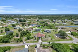 537 Paloma Ave, Lehigh Acres, FL 33974 - Photo 33