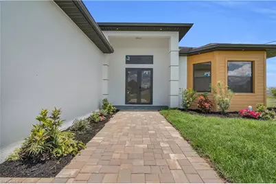 537 Paloma Ave, Lehigh Acres, FL 33974 - Photo 3
