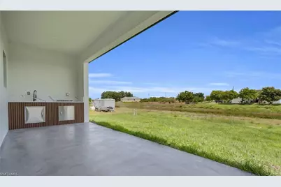 537 Paloma Ave, Lehigh Acres, FL 33974 - Photo 29