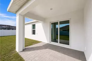 2728 NE 5th Pl, Cape Coral, FL 33909 - Photo 21