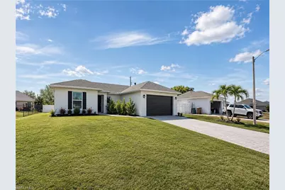 2728 NE 5th Pl, Cape Coral, FL 33909 - Photo 25