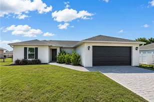 2728 NE 5th Pl, Cape Coral, FL 33909 - Photo 1
