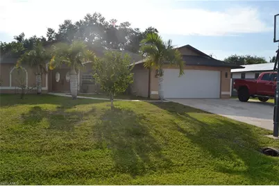 622 SE 10th Ave, Cape Coral, FL 33990 - Photo 1
