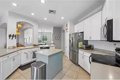 12142 Country Day Cir, Fort Myers, FL 33913 - Photo 13