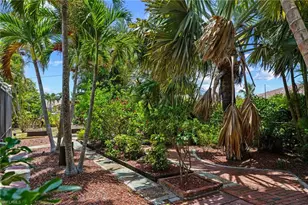 924 SE 21st Ln, Cape Coral, FL 33990 - Photo 25