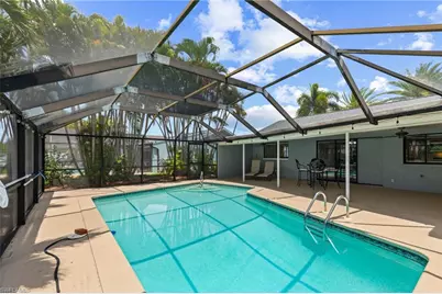 924 SE 21st Ln, Cape Coral, FL 33990 - Photo 21