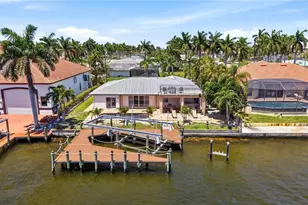 469 Bayshore Dr, Cape Coral, FL 33904 - Photo 33