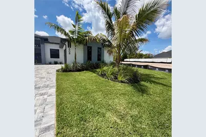 608 SW 20th Ter, Cape Coral, FL 33991 - Photo 3