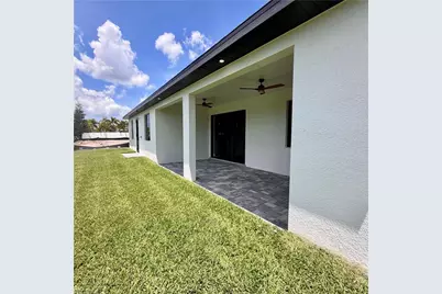 608 SW 20th Ter, Cape Coral, FL 33991 - Photo 5