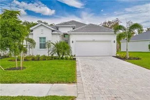 13699 Blue Bay Cir, Fort Myers, FL 33913 - Photo 1