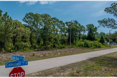 849 Campbell St E, Lehigh Acres, FL 33974 - Photo 5