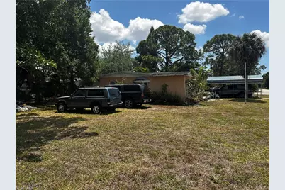 376 Kingston Dr E, Fort Myers, FL 33905 - Photo 17