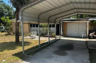 376 Kingston Dr E, Fort Myers, FL 33905 - Photo 21