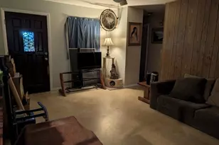 376 Kingston Dr E, Fort Myers, FL 33905 - Photo 5