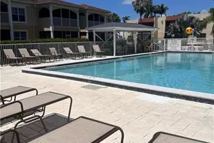 12515 McGregor Blvd, Fort Myers, FL 33919 - Photo 27