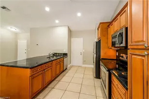 225 SW 37th St, Cape Coral, FL 33914 - Photo 7