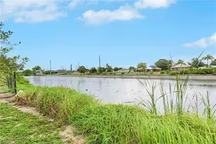 823/825 Cultural Park Blvd S, Cape Coral, FL 33990 - Photo 25