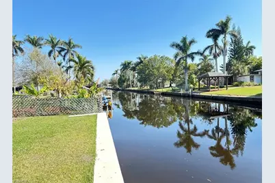 25 Estate Dr, North Fort Myers, FL 33917 - Photo 5