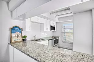 16251 Dublin Cir, Fort Myers, FL 33908 - Photo 5