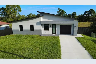 1131 Fogia St E, Lehigh Acres, FL 33974 - Photo 9
