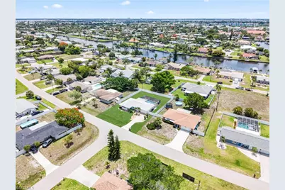 710 SE 42nd Ln, Cape Coral, FL 33904 - Photo 33