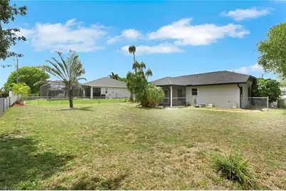 1628 SW 12th Ln, Cape Coral, FL 33991 - Photo 25