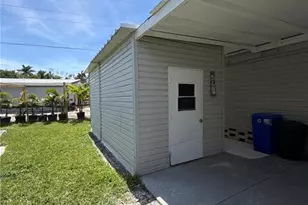 419 SW Pine Island Rd, Cape Coral, FL 33991 - Photo 7