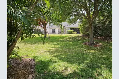 9630 Villa Dr #8, Fort Myers, FL 33905 - Photo 19