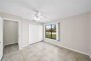 919 SE 5th Pl, Cape Coral, FL 33990 - Photo 9