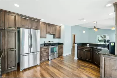 14875 Crescent Cove Dr, Fort Myers, FL 33908 - Photo 9