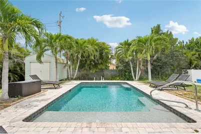 808 SW 14th Pl, Cape Coral, FL 33991 - Photo 21