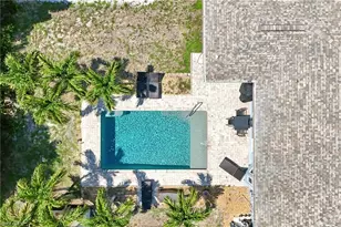 808 SW 14th Pl, Cape Coral, FL 33991 - Photo 25