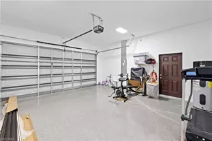 140 SE 16th St, Cape Coral, FL 33990 - Photo 11