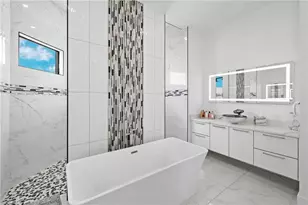 140 SE 16th St, Cape Coral, FL 33990 - Photo 21
