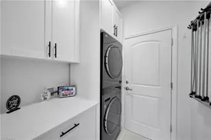 2627 NW 11th St, Cape Coral, FL 33993 - Photo 7