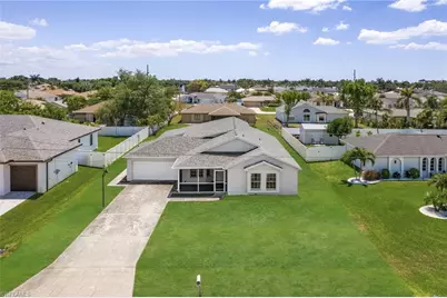 226 SE 6th Ter, Cape Coral, FL 33990 - Photo 5