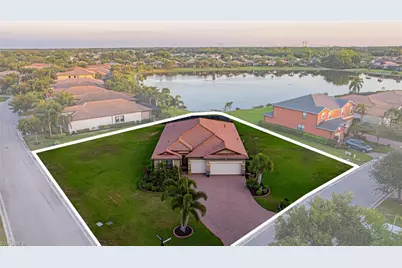 12657 Astor Pl, Fort Myers, FL 33913 - Photo 5