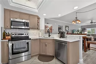 13190 Oakmont Dr, Fort Myers, FL 33907 - Photo 11