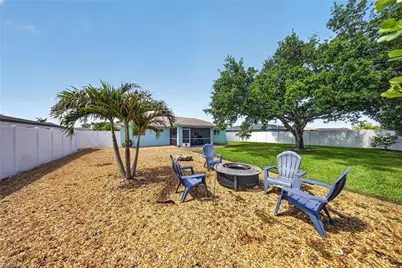 1309 SE 37th Ter, Cape Coral, FL 33904 - Photo 17